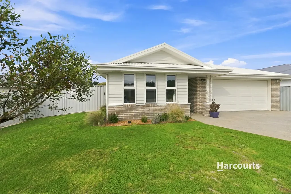 West Ulverstone 3房  Modern Living Without the Wait…