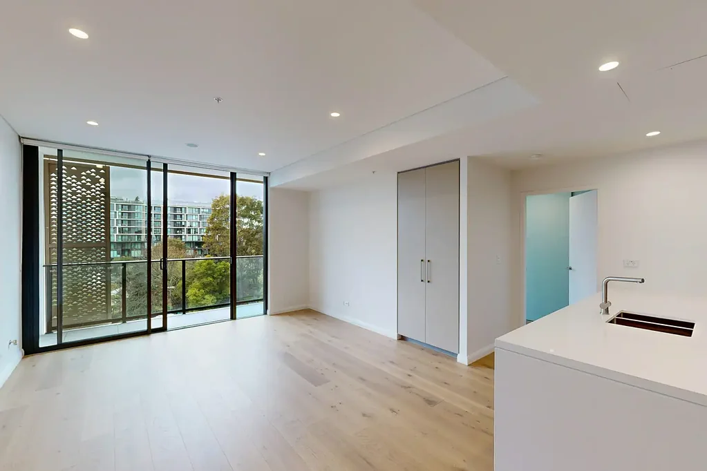 Beautiful High-Floor Two-Bedroom Apartment with Parking