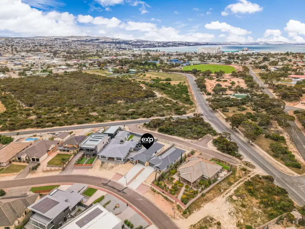 Port Lincoln 4房  Brand-New Contemporary Living on a Rare Street-to-Street Allotment