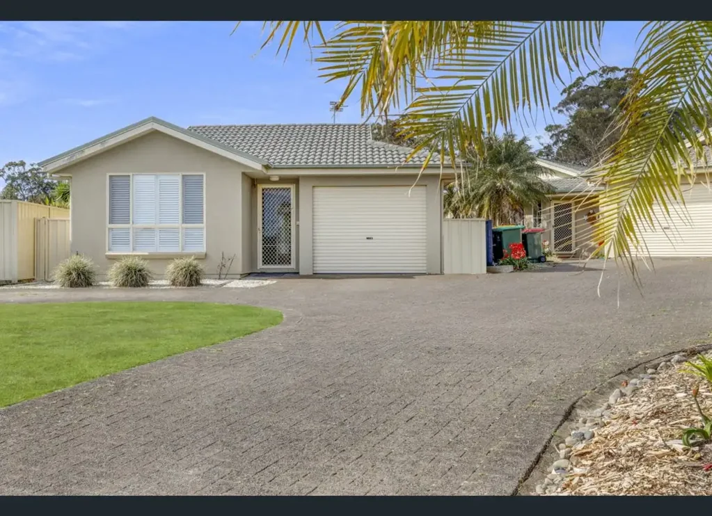 Fresh, Bright & Low-Maintenance Villa in Sought-After Greenmeadows Estate