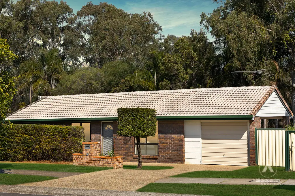 25 Conifer Street, Hillcrest, QLD 4118