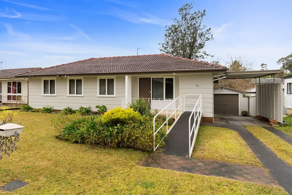 55 Bambil Crescent, Dapto, NSW 2530