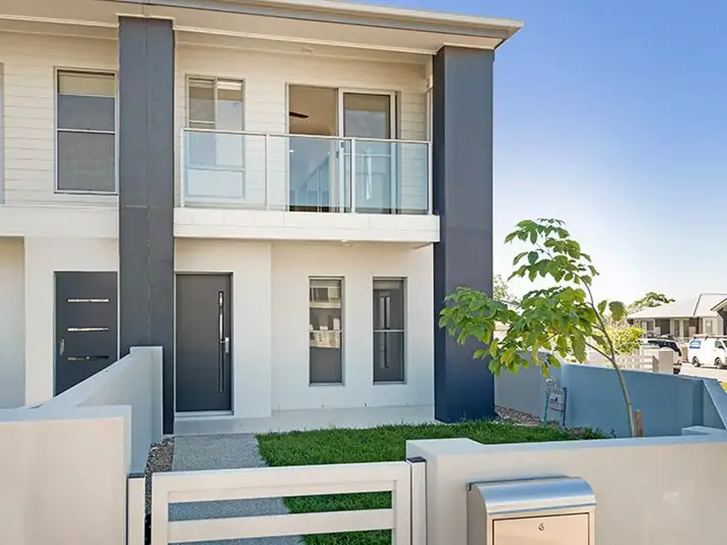 Stunning Terrace Home with Resort Facilities (Mansfield High School Catchment)