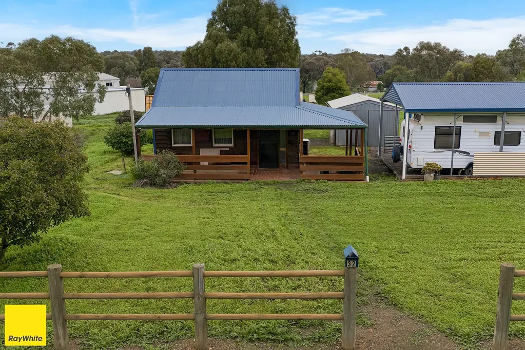 Rushworth 2Zimmer Comfortable Living on a Spacious Block