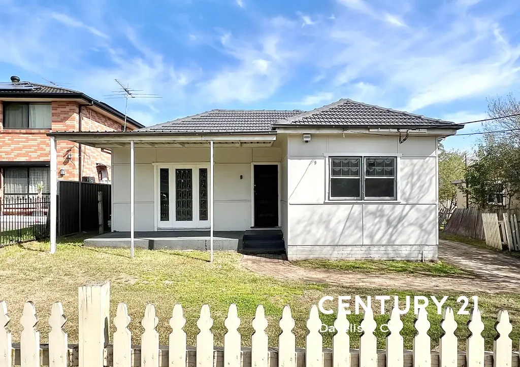 Make 10 Davis Road Your New Home!