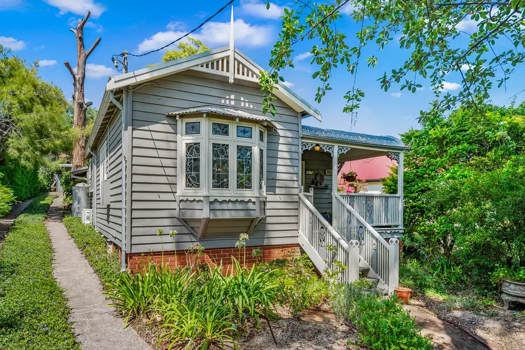 4 Awaba Street, Teralba, NSW 2284