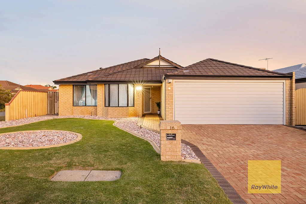16 Terelinck Crescent, Redcliffe, WA 6104