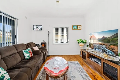 6 Fitzgerald Street, Cringila, NSW 2502, 3 Bedrooms, 1 Bathrooms, House