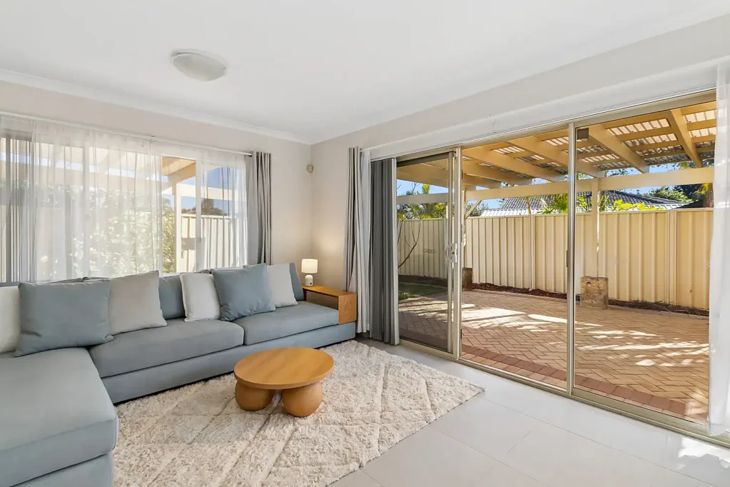 Mullaloo 3房  Large 3 Bedroom Home, Close To Mullaloo Beach