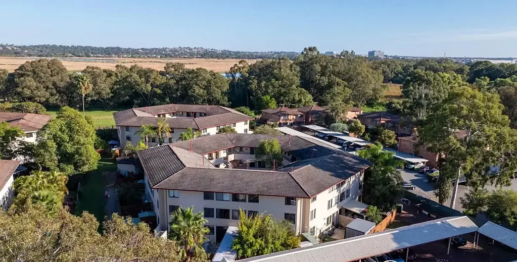 LIGHT, BRIGHT & FRESHLY RENOVATED – FANTASTIC WEMBLEY LOCATION