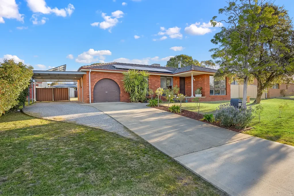 Tamworth 3Zimmer Comfortable family living on a generous block