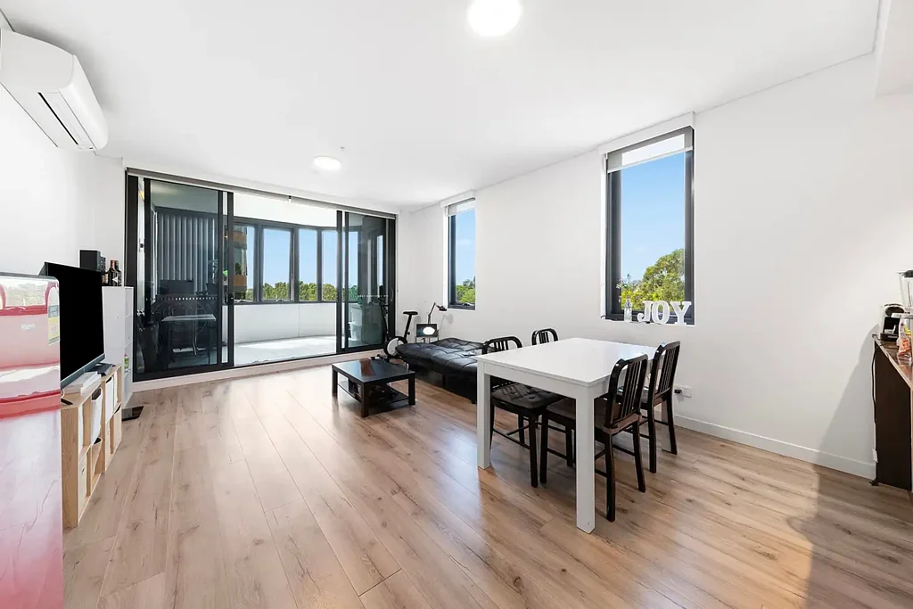 Lidcombe 2Zimmer Dual-Income Opportunity in the Heart of Lidcombe