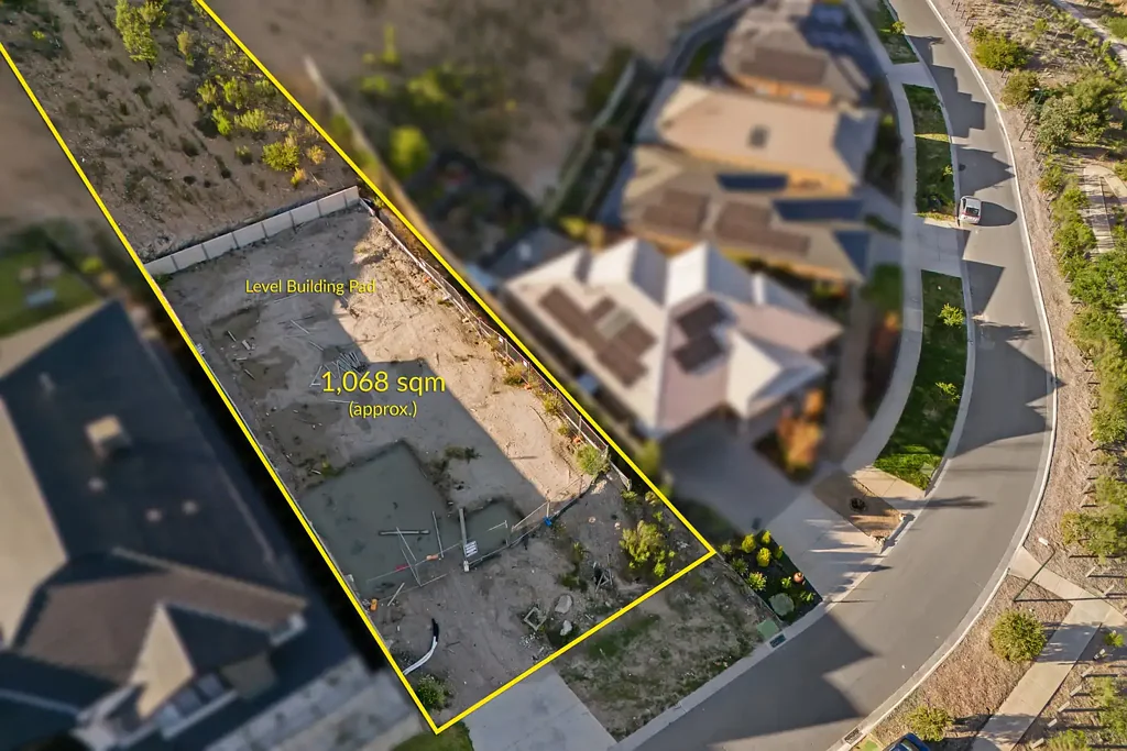 Sunbury Large and Titled-1068sqm ( approx )