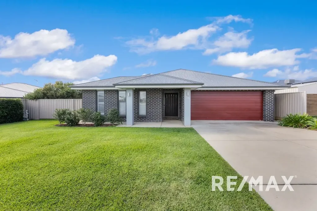 32 Darcy Drive, Boorooma, NSW 2650