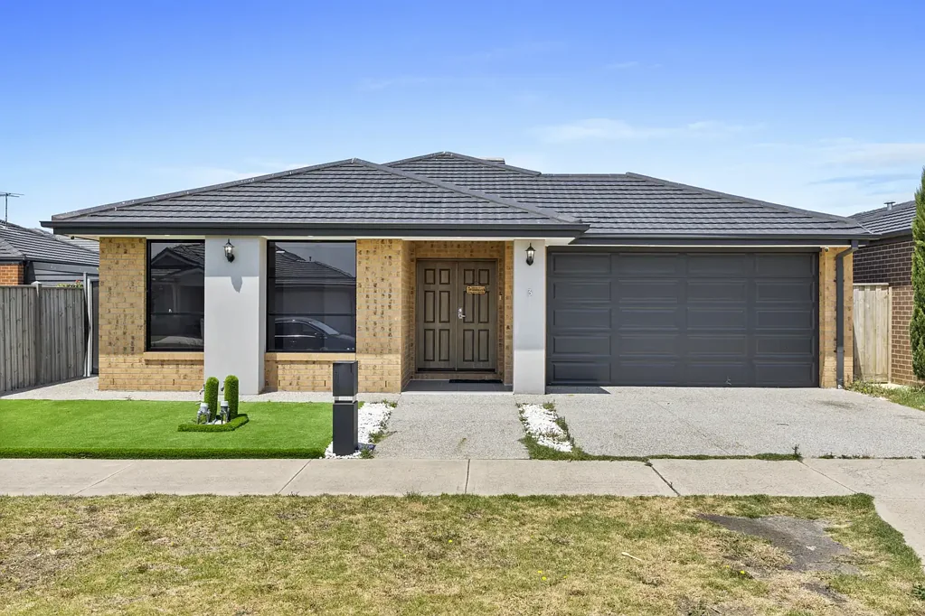 Spacious Family Living in Prestigious Kinbrook Estate