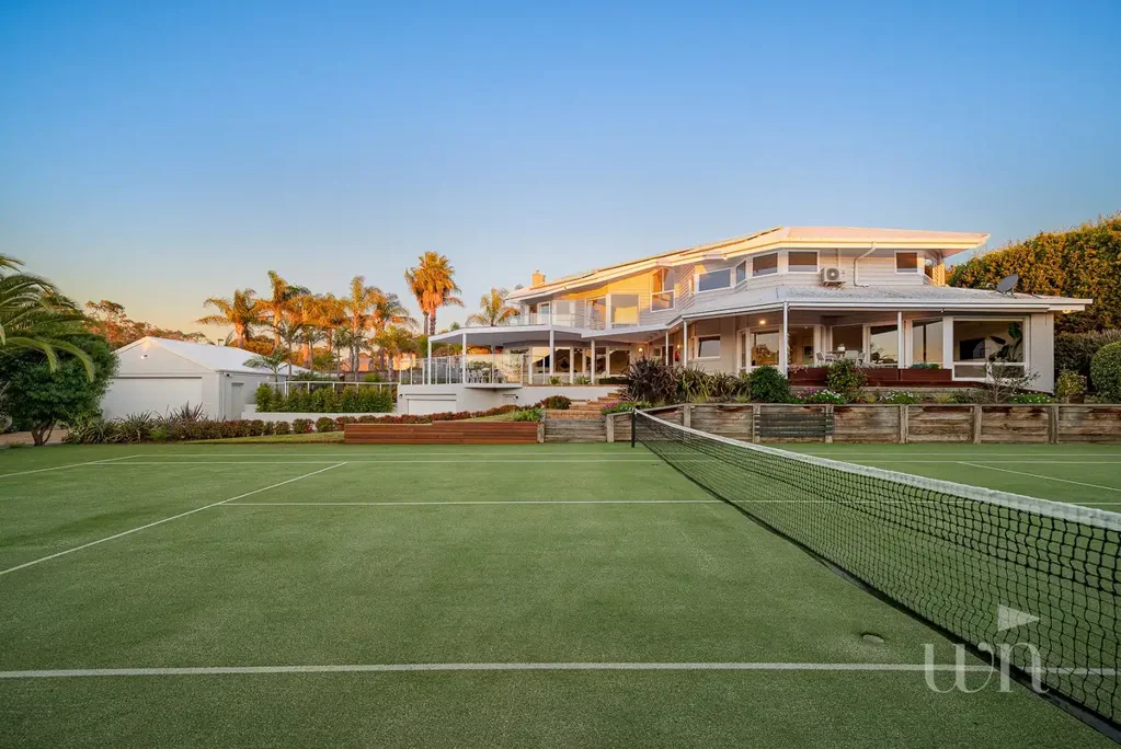 76 Bay Road, Mount Martha, VIC 3934