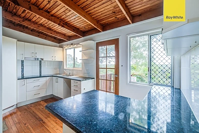 17 Tecoma Street, Kingston, QLD 4114, 5房, 2浴, House