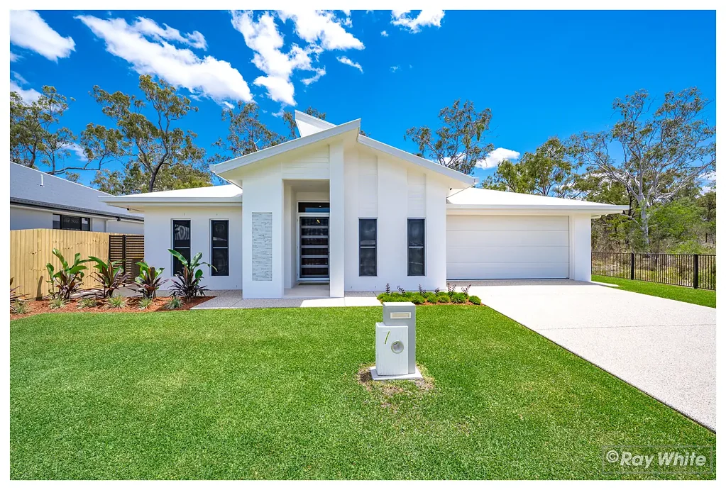 7 Hovea Court, Norman Gardens, QLD 4701