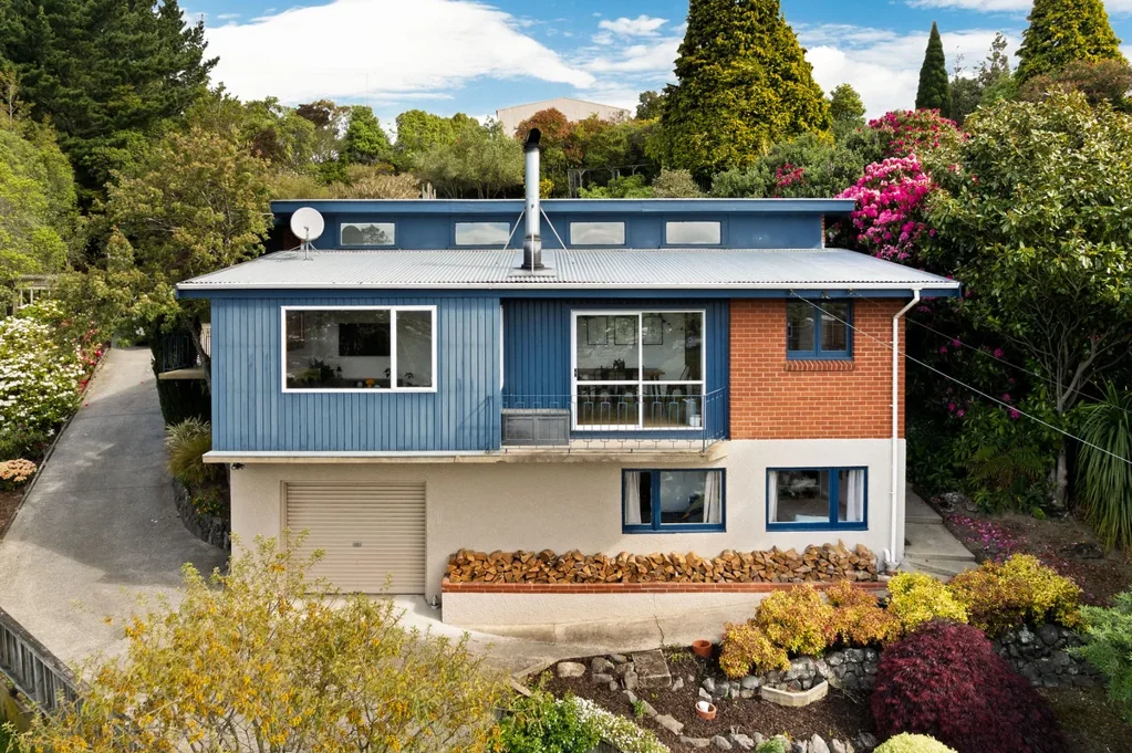 Corstorphine 4Kwarto Mid Century Style with City Views & Privacy