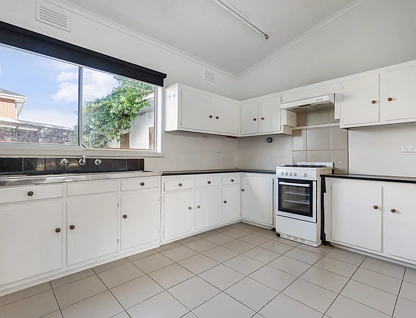 2 Burrapike Avenue, Springvale, VIC 3171, 2 침실, 1 욕실, House