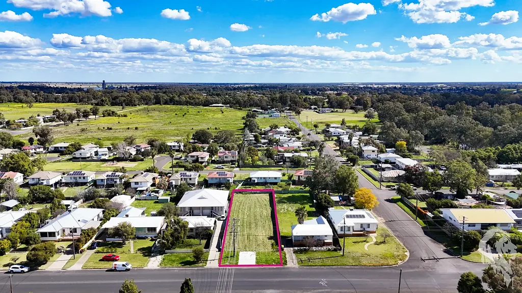 Narrabri ¼ ACRE BLOCK WITH DA IN THE COVETED AREA OF NARRABRI!