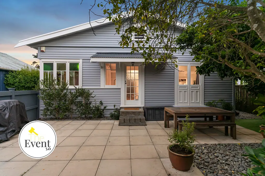 33 Rambler Crescent, Beach Haven, North Shore City, Auckland