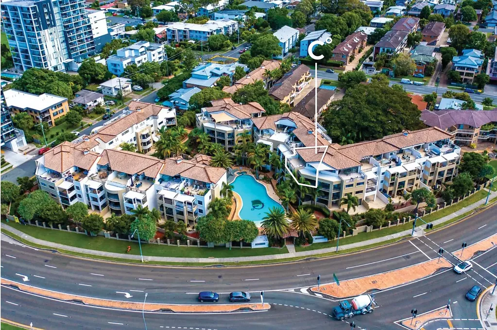 Labrador 3 Bedroom RARE PENTHOUSE PERFECTION WITH BREATHTAKING BROADWATER VIEWS