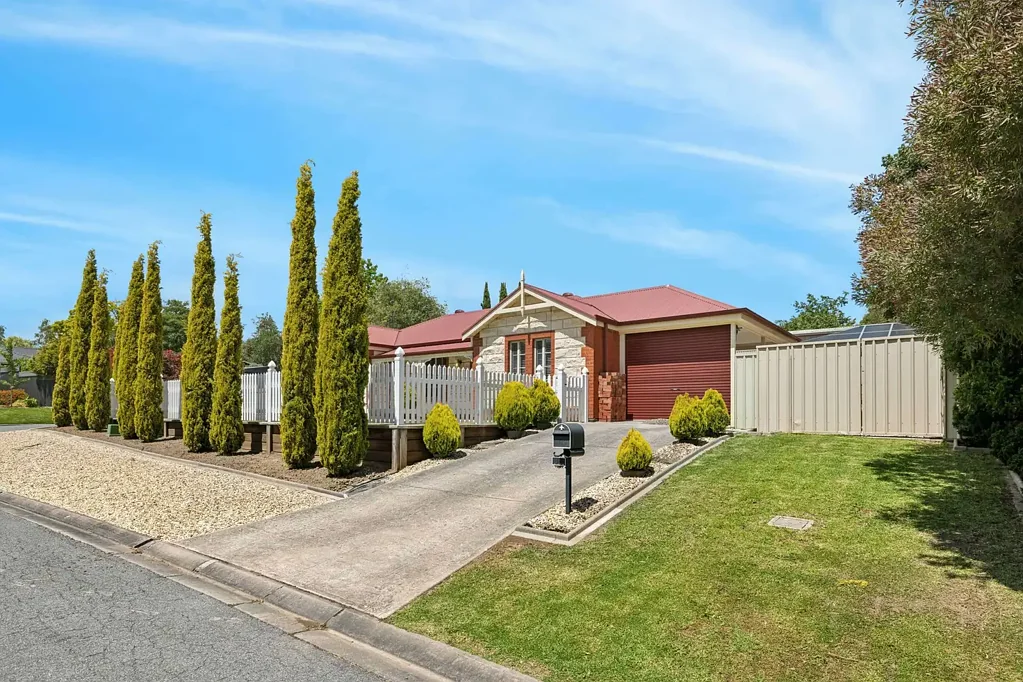 11 Sandalwood Drive, Woodside, SA 5244