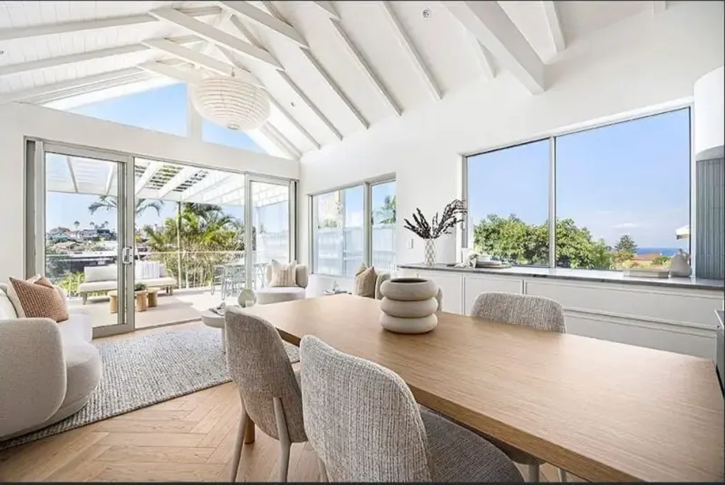 Luxury Coastal Home With Sculptural Design & Ocean Views