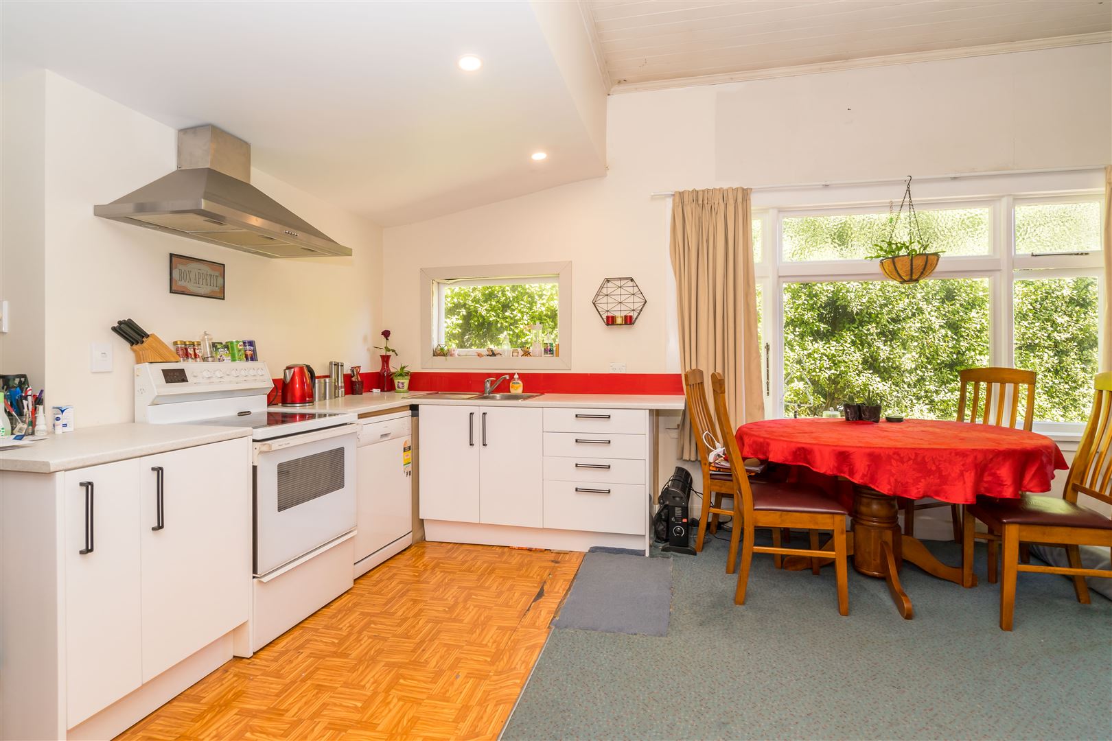 97 Kaikorai Valley Road, Glenross, Dunedin, 3 Bedrooms, 0 Bathrooms