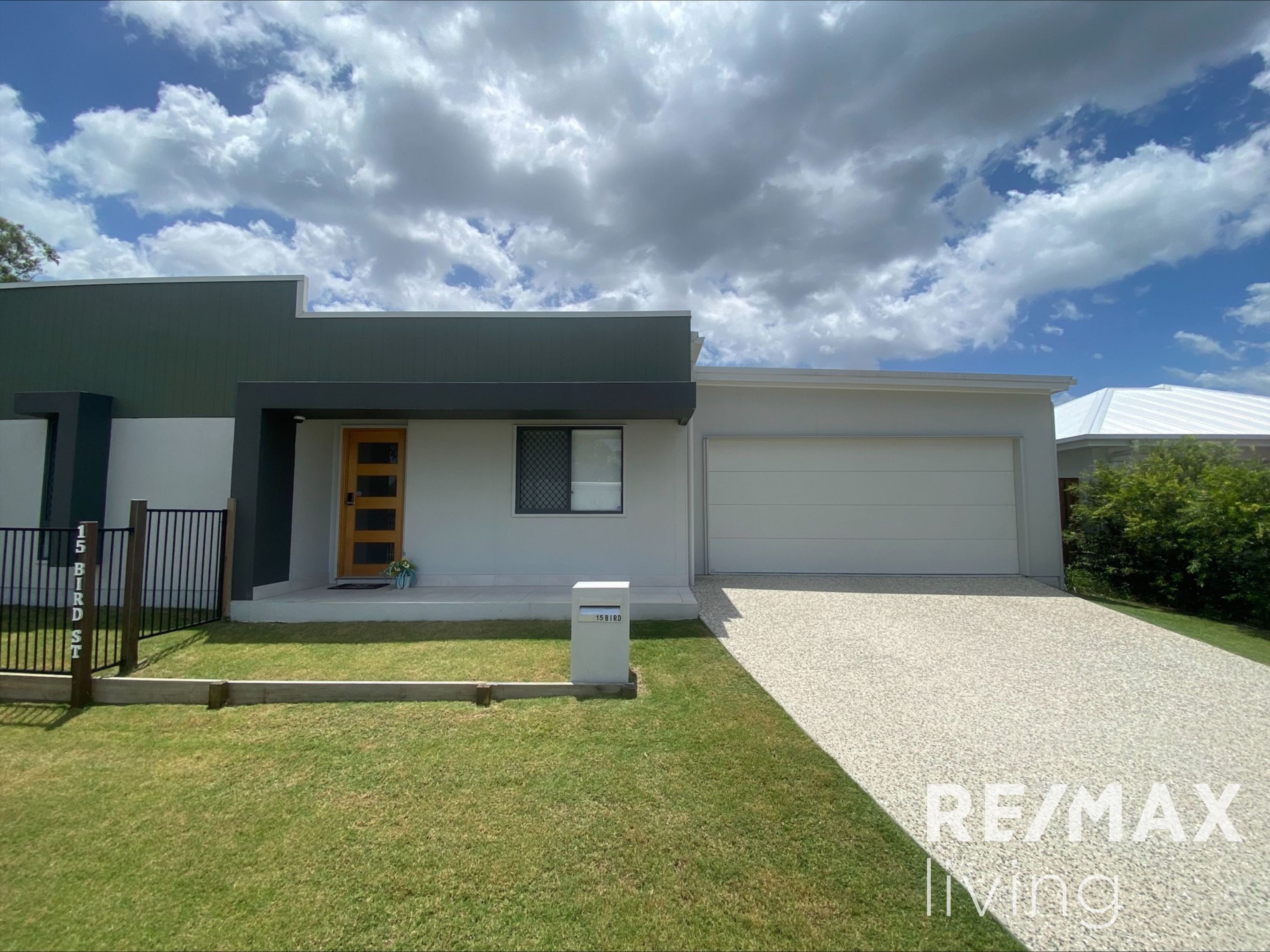 15 BIRD ST, BURPENGARY EAST QLD 4505, 0 habitaciones, 0 baños, House