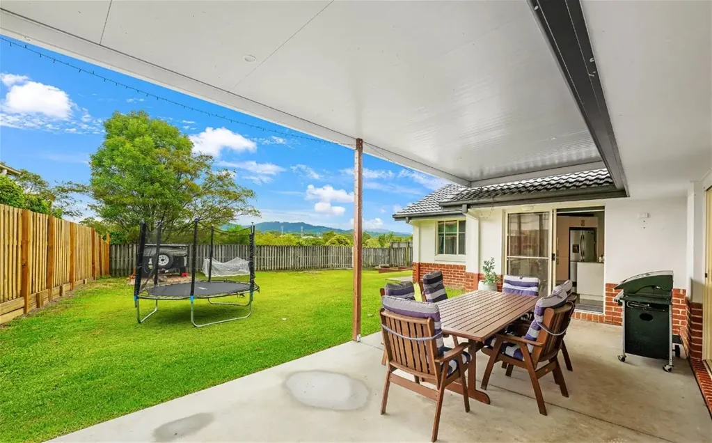 Spacious Family Home in Sought-After Glenwood Park Estate