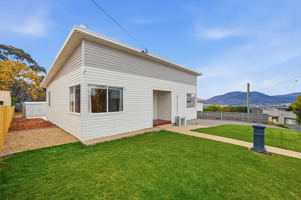 2 Garden Grove, West Moonah, TAS 7009