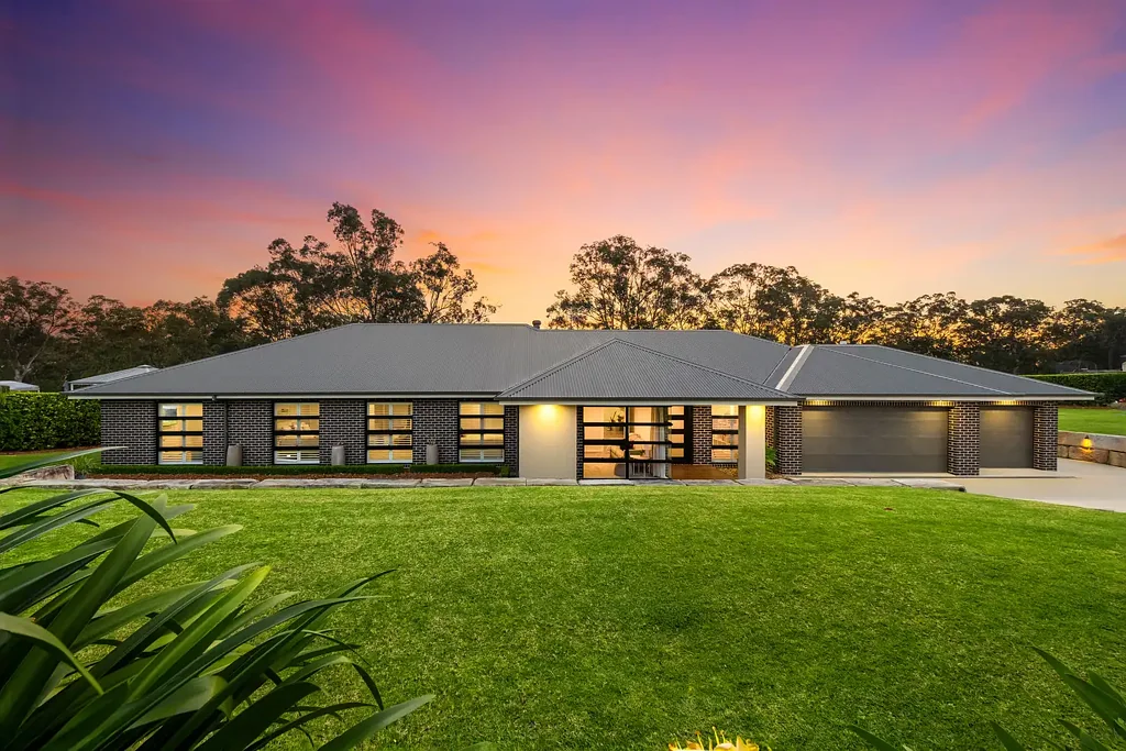 6 Moss Ridge, Sackville North, NSW 2756
