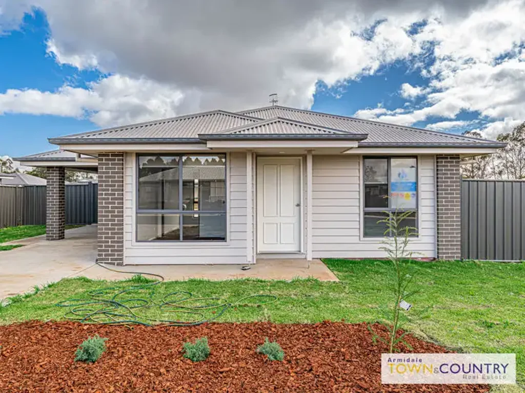 Brand-New Modern & Low-Maintenance 3-Bedroom Home