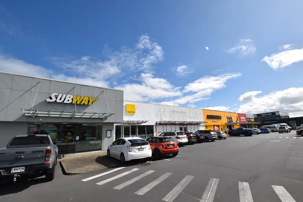 Mount Wellington BANKABLE RETAIL ON LUNN AVE