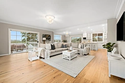 30 Dalrymple Street, Jewells