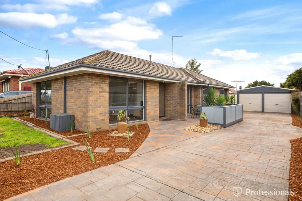 Diggers Rest 3Moenga Stylish Family Living with Space, Comfort & Convenience
