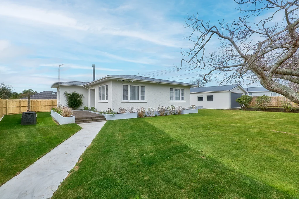 Vogeltown 2ਬੈੱਡਰੂਮ SUNNY STUCCO HOME WITH WORKSHOP SPACE TO SPARE