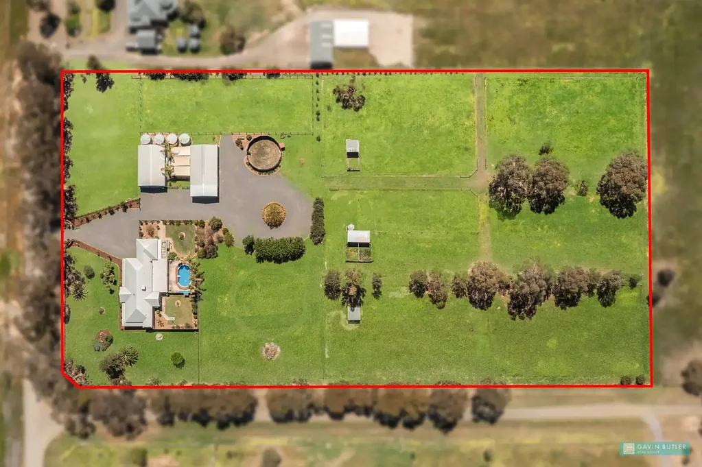 Huntly 4Phòng ngủ Outstanding modern family home on a beautiful 5 acres