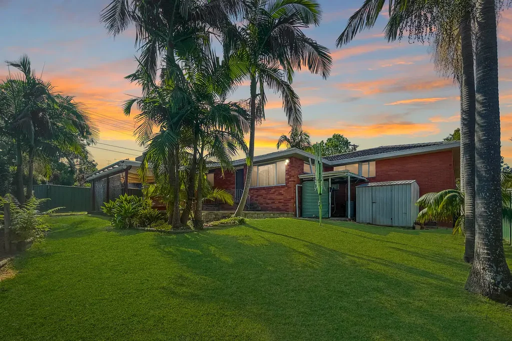 Sunny & Spacious Family Home in Popular North Baulkham Hills Location
