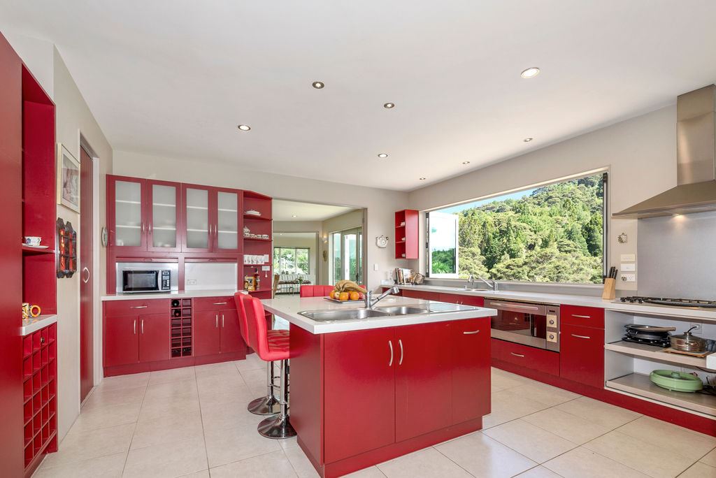 53 Tram Valley Road, Swanson, Auckland - Waitakere, 5 rūma, 3 rūma horoi