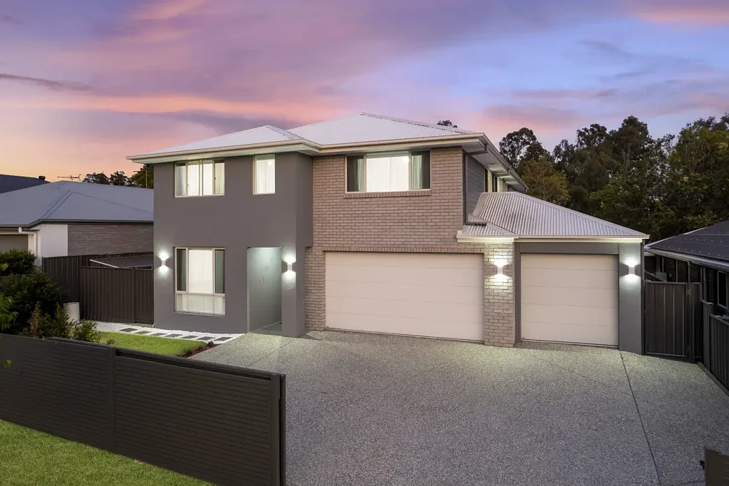 Runcorn 6 Slaapkamer Runcorn's finest on offer - Opulent design with expansive layout!