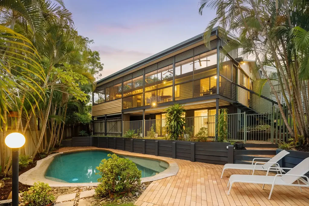 7 Kiandra Street, Chapel Hill, QLD 4069