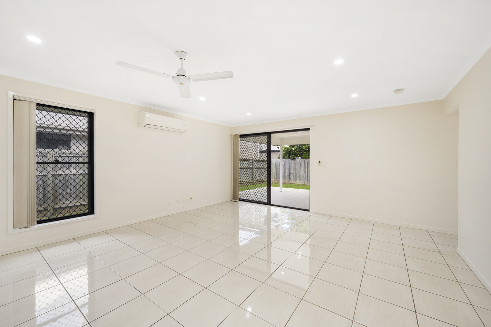 13 SOLOMON PDE, WARNER QLD 4500, 0 rūma, 0 rūma horoi, House