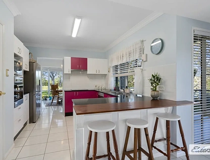 4 Dean Drive, Ocean View, QLD 4521, 5 ਕਮਰੇ, 3 ਬਾਥਰੂਮ, House