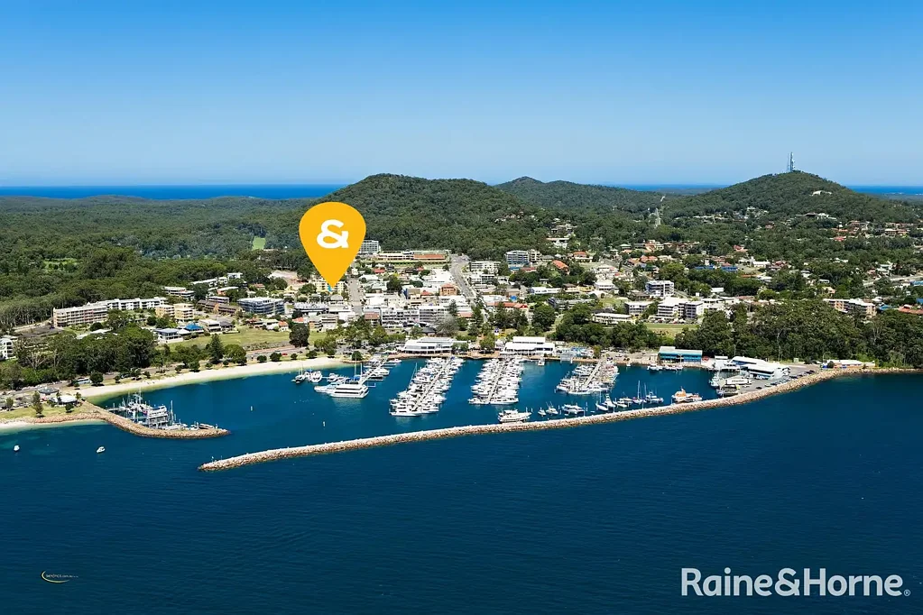 Nelson Bay 2房  The Pinnacle of Nelson Bay Living: Luxury, Privacy, & Coastal Chic