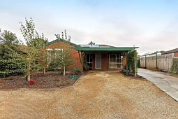 15 Taisho Court, Werribee
