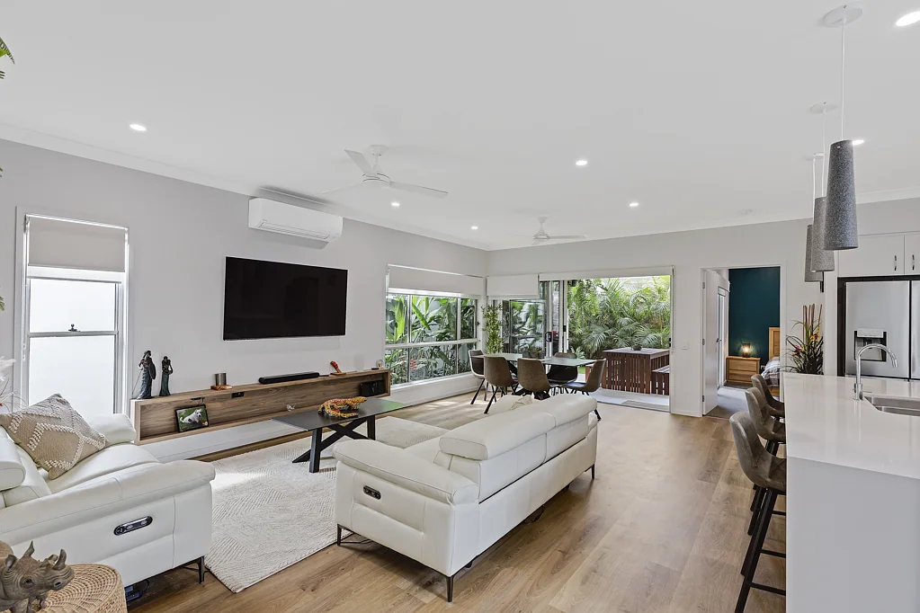 Nirimba 2Moenga Halcyon Nirimba - Home 57 Luxury Over 50's Resort