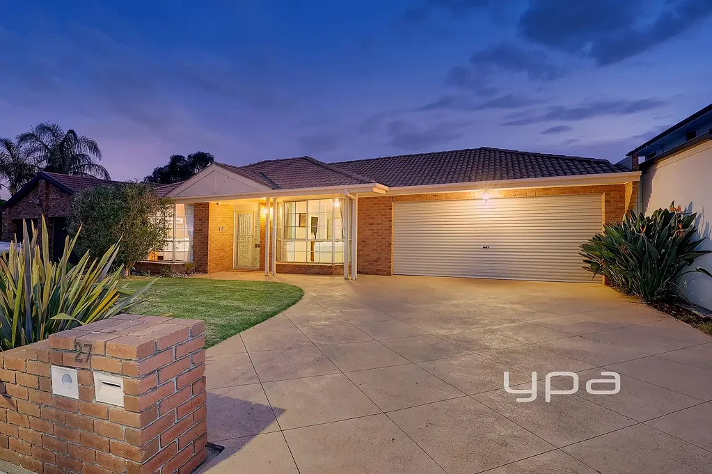 27 Bellbird Avenue, Taylors Lakes, VIC 3038